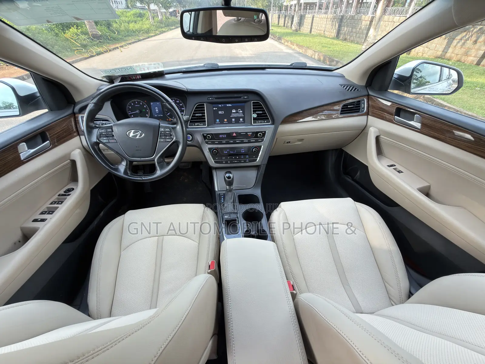 Hyundai Elantra 2013 White
