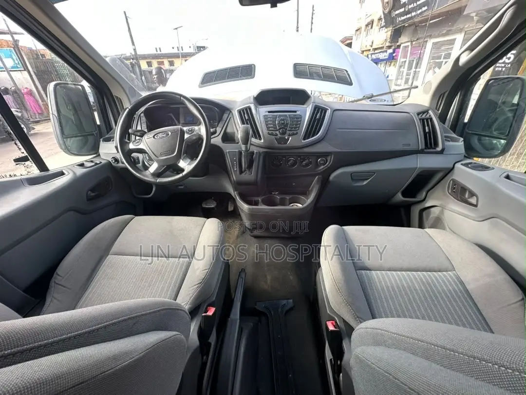 Ford Transit-350 2017 Silver