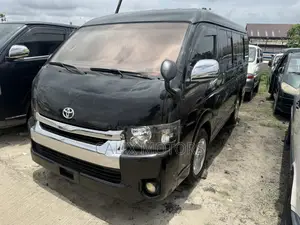 Toyota HiAce 2015 Black