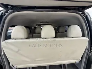 Toyota HiAce 2015 Black
