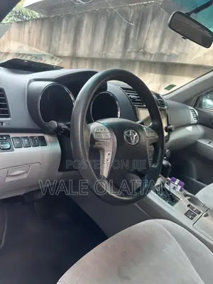 Toyota Highlander 2012 Silver