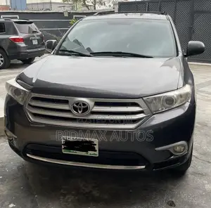 Toyota Highlander 3.5L 2WD 2013 Gray