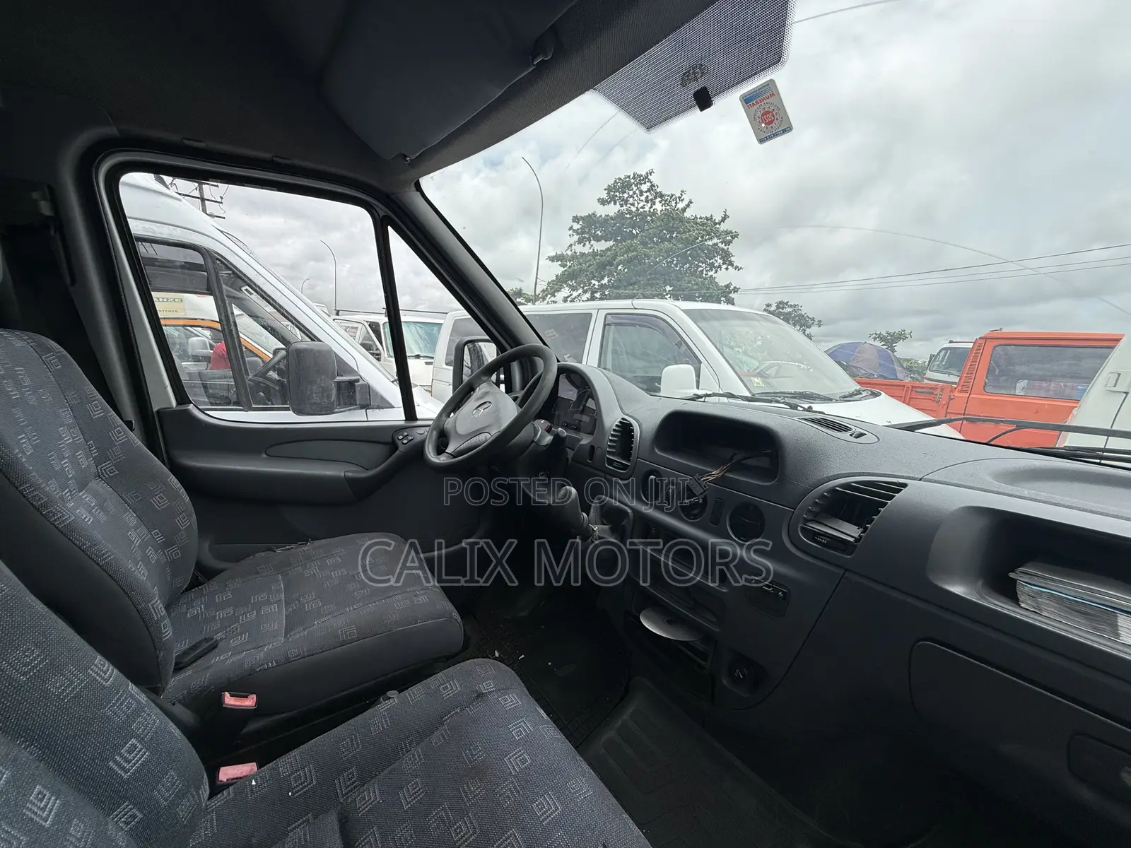 Mercedes-Benz Sprinter 2013 White