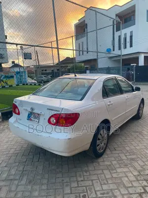 Toyota Corolla 2003 White