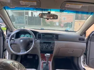 Toyota Corolla 2003 White