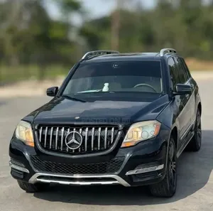 Mercedes-Benz GLK-Class Base GLK 350 4dr AWD 4MATIC (3.5L 6cyl 7A) 2015