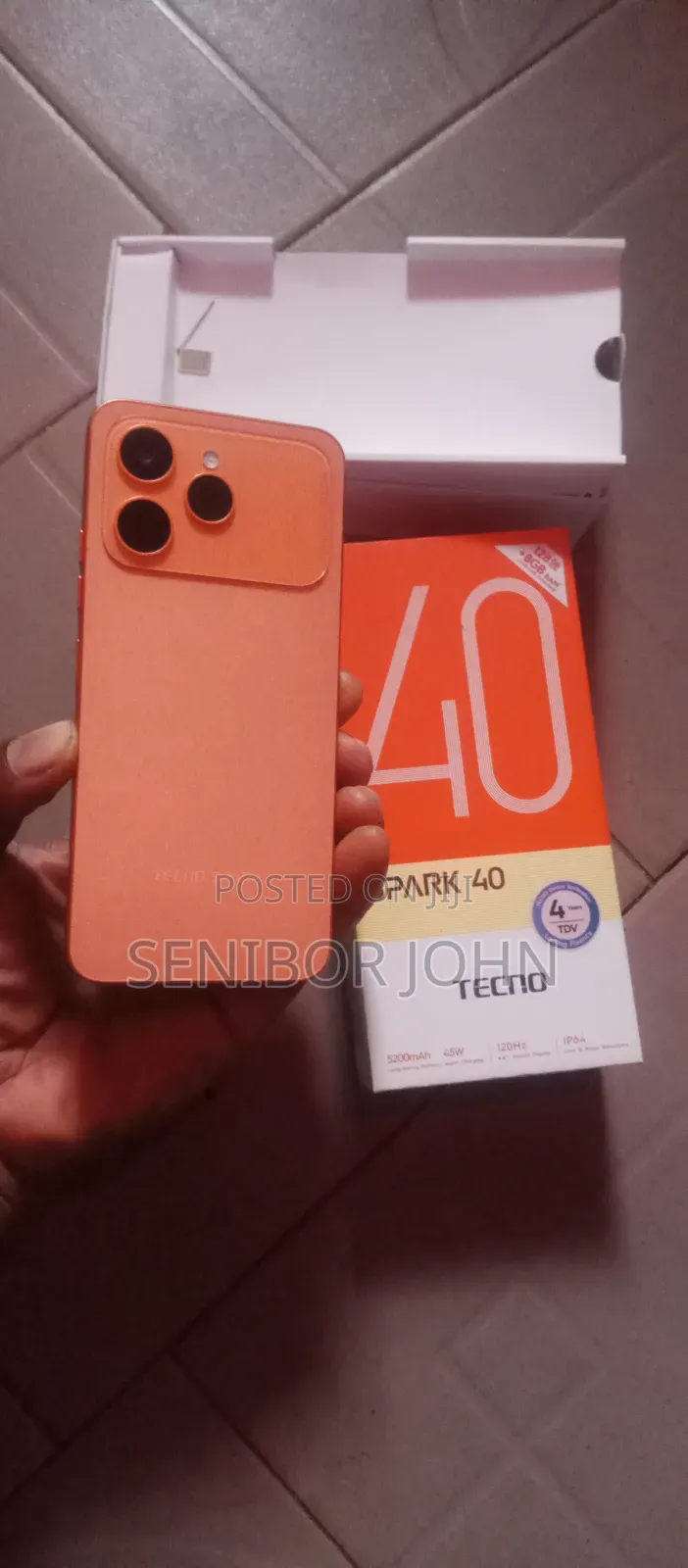 Tecno Spark 40 128 GB Orange