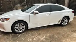 Lexus ES 2013 White