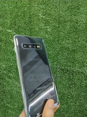 New Samsung Galaxy S10 128 GB Black