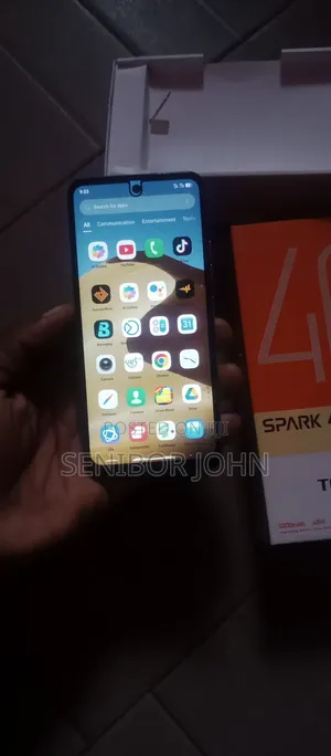 Tecno Spark 40 128 GB Orange