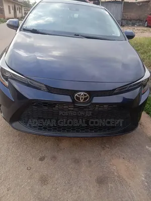 Toyota Corolla LE 2021 Blue