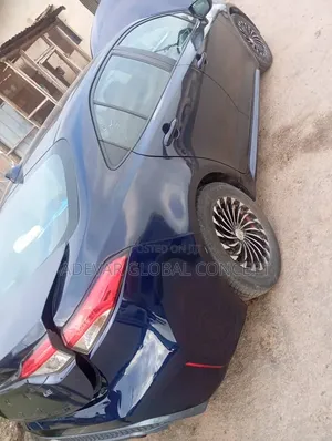 Toyota Corolla LE 2021 Blue