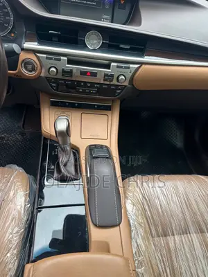 Lexus ES 2018 Black