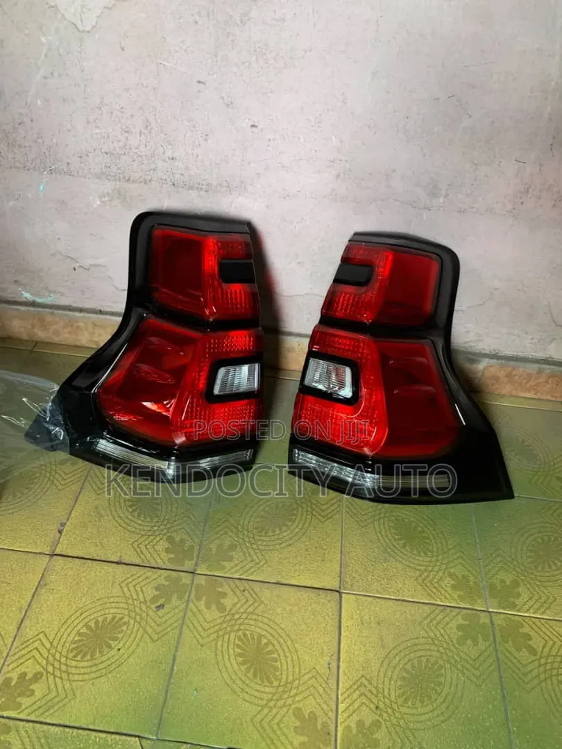 Rear Light Prado 2018/020 Set .