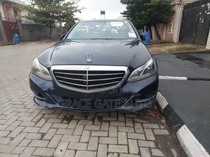 Mercedes-Benz E350 2014 Blue