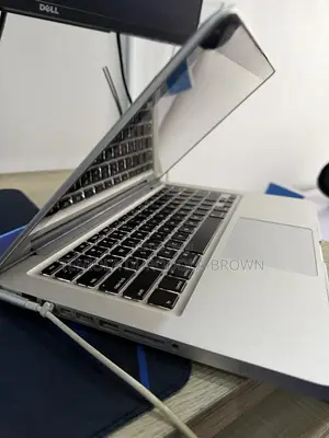 Laptop Apple MacBook Pro 2012 4GB Intel Core i5 HDD 500GB