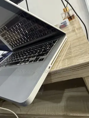 Laptop Apple MacBook Pro 2012 4GB Intel Core i5 HDD 500GB