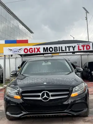 Mercedes-Benz C300 2015 Beige