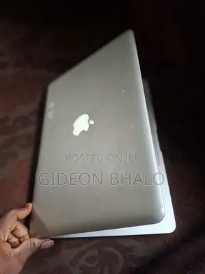 Laptop Apple MacBook 2012 8GB Intel Core i5 SSD 500GB