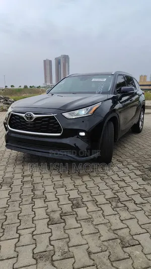 Toyota Highlander Limited 2021 Black