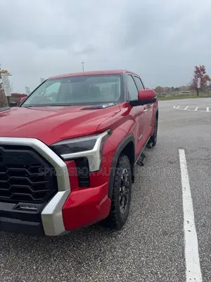 Toyota Tundra Platinum CrewMax 5.5' Bed 2023 Red