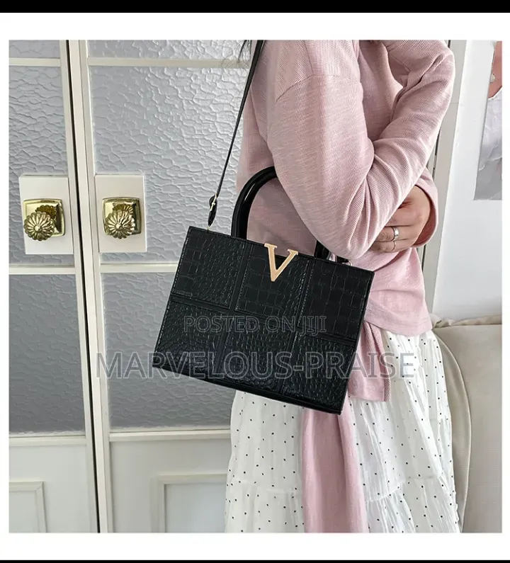 Charming Midi Bag