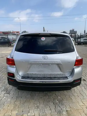 Toyota Highlander 2011 Silver