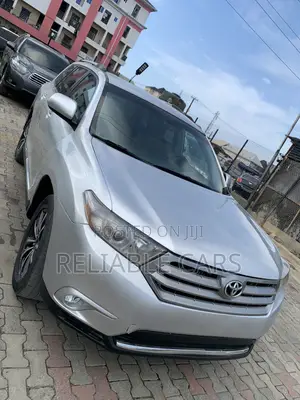 Toyota Highlander 2011 Silver