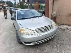 Toyota Corolla LE 2004 Silver