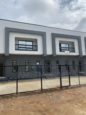 4bdrm Duplex in Private Residence, Area 1 for rent