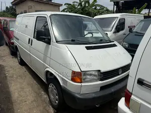 Volkswagen Transporter 2006 White