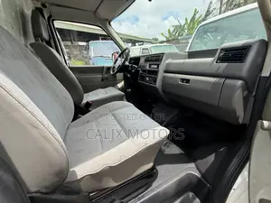 Volkswagen Transporter 2006 White