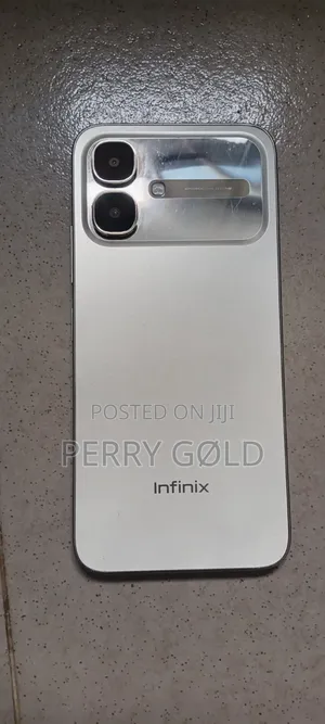 Infinix Smart 20 64 GB Silver