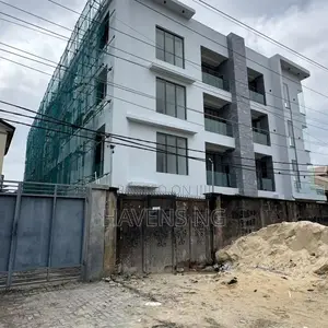2bdrm Apartment in Lekki Phase 1 for sale