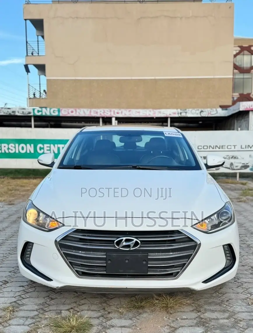 Hyundai Elantra 2017 White