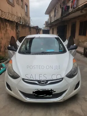 Hyundai Elantra 2012 White