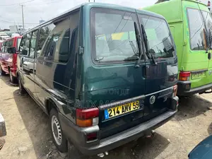 Volkswagen Transporter 2007 Green