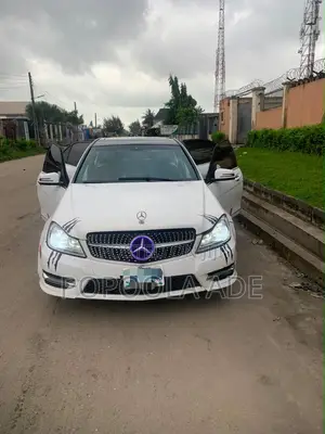 Mercedes-Benz C300 2010 White