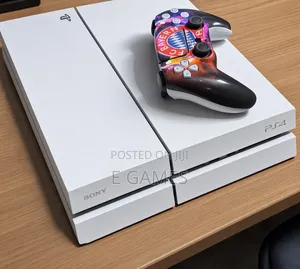 Ps4 With 7games Inside and Controller