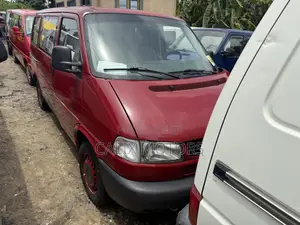 Volkswagen Transporter 2005 Red