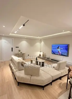 Luxury 1-Bedroom Shortlet With Pool Gym | Lekki Phase 1