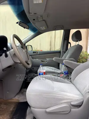 Toyota Sienna CE AWD 2006 Gray