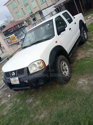 Nissan NP300 2014 White