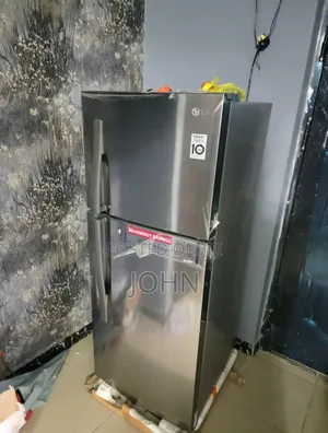 LG Smart Inverter Fridge. 260L