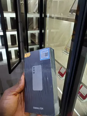 New Samsung Galaxy S24 256 GB Gray