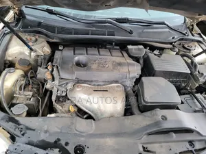 Toyota Camry 2011 Gold