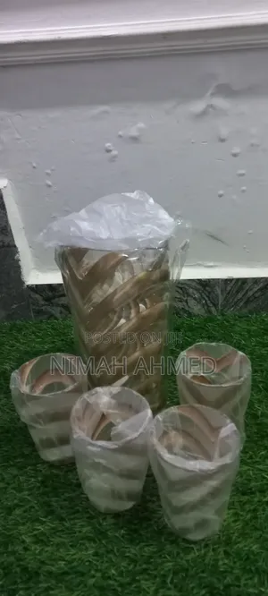 Acrylic Jug With Cups