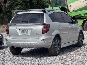 Pontiac Vibe Automatic 2004 Silver