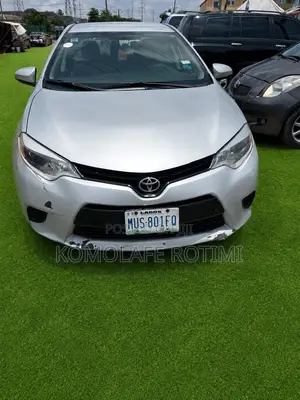 Toyota Corolla LE 4dr Sedan (1.8L 4cyl CVT) 2015 Silver