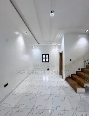4bdrm Duplex in Peter Odili Road, for sale